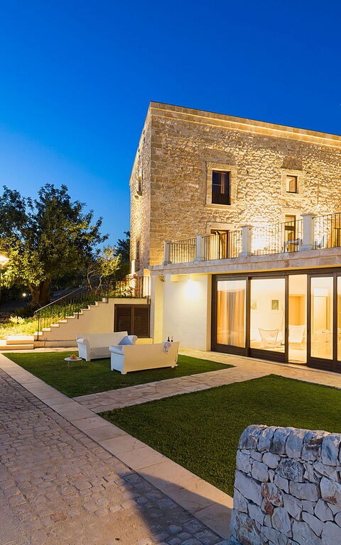 Villa Corte Dorata: Building Exterior, Garden, Outdoor