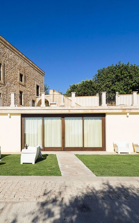 Villa Corte Dorata: Garden, Outdoor, Summer