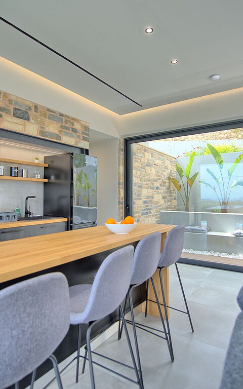 Villa Kallos: Dining Room, Kitchen, Living Room