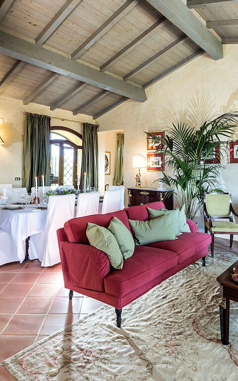 Don Salvatore: Dining Room, Living Room