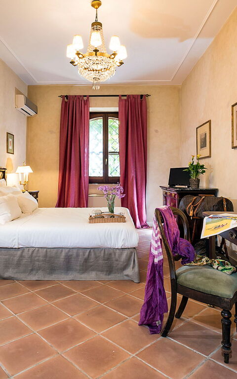 Don Salvatore: Bedroom