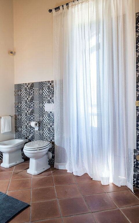 Don Salvatore: Bathroom