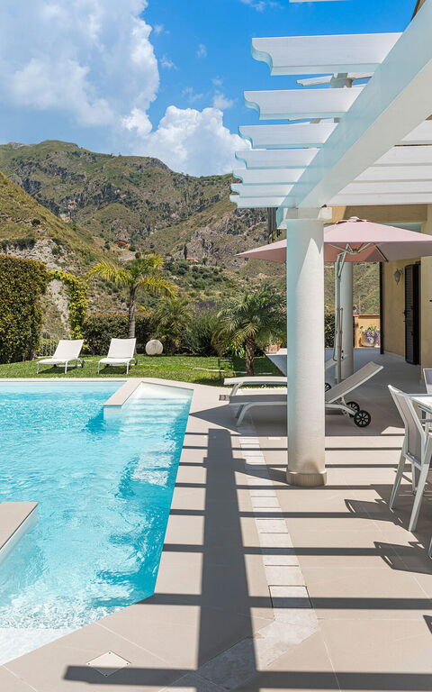 Villa Giutitta: Building Exterior, Garden, Pool