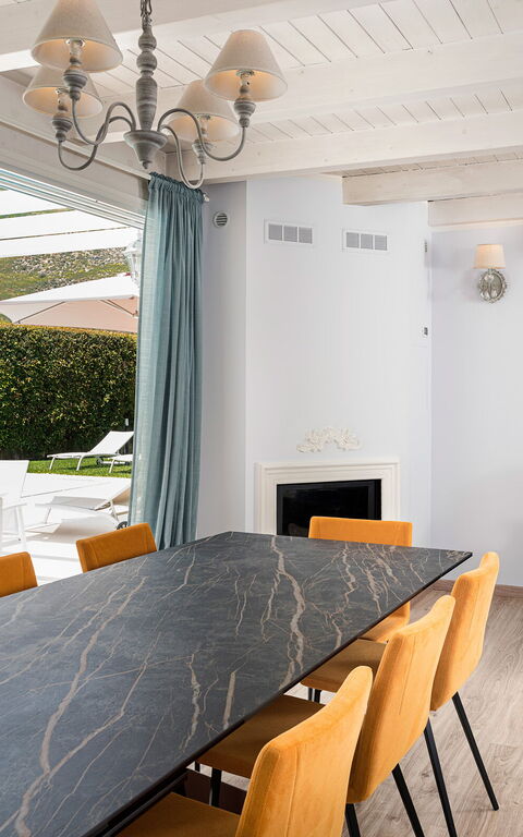 Villa Giutitta: Dining Room, Living Room