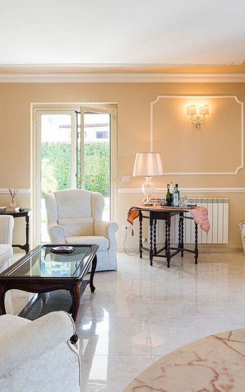 Villa Giutitta: Living Room