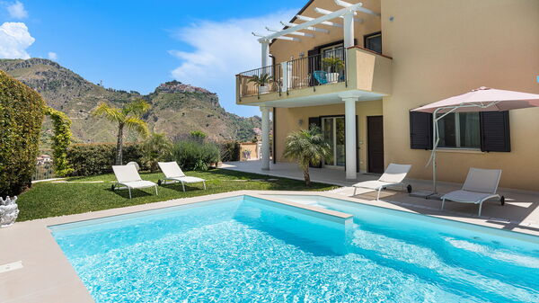 Villa Giutitta: Building Exterior, Garden, Pool