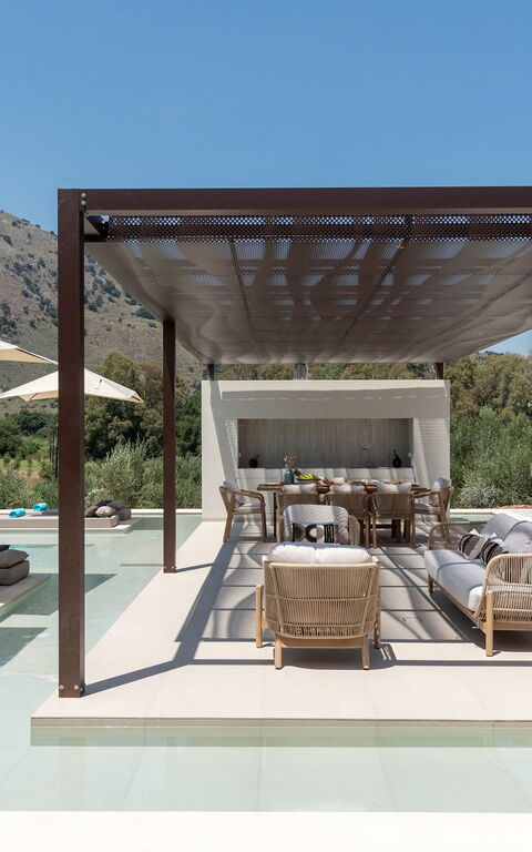 Villa El: Balcony / Terrace / Patio, Pool