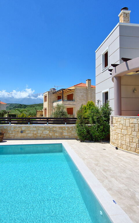 Villa Kostantina: Outdoor, Pool