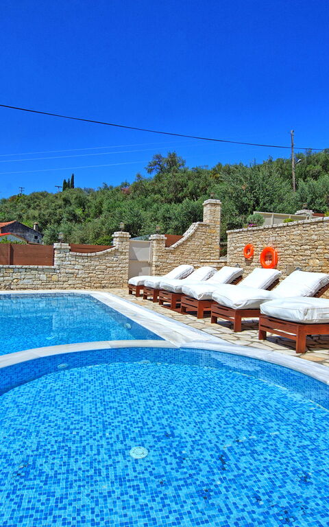 Villa Angie: Outdoor, Pool