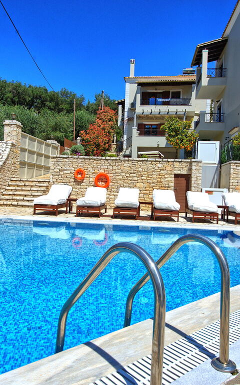 Villa Angie: Outdoor, Pool