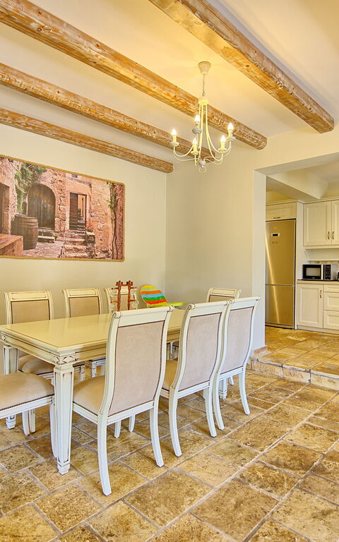 Villa Angie: Dining Room
