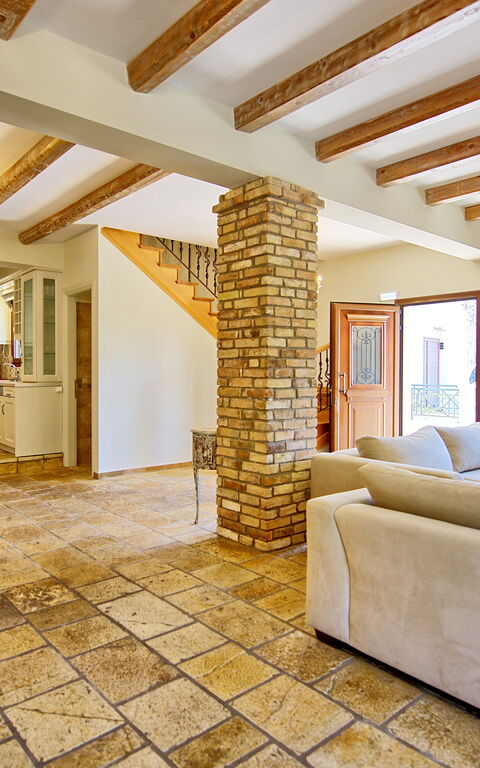 Villa Angie: Living Room