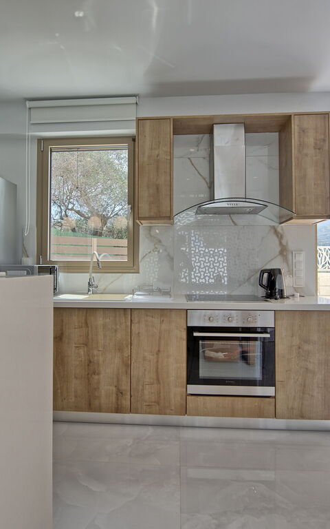 Villa Silentium Ionia: Dining Room, Kitchen