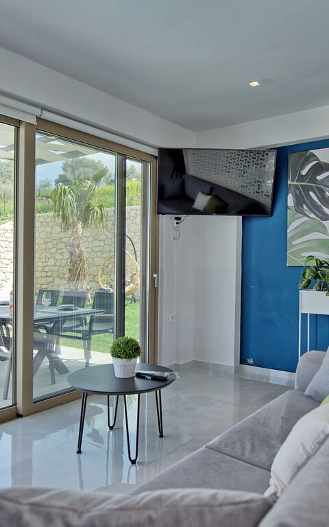 Villa Silentium Ionia: Living Room