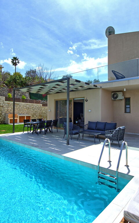 Villa Silentium Ionia: Outdoor, Pool