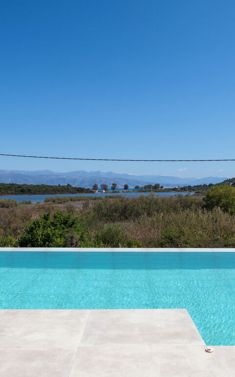 Villa Otter: Outdoor, Pool, Scenic View