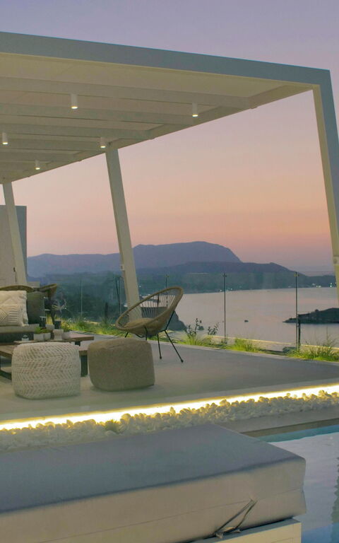 Seaview Lux: Outdoor, Pool