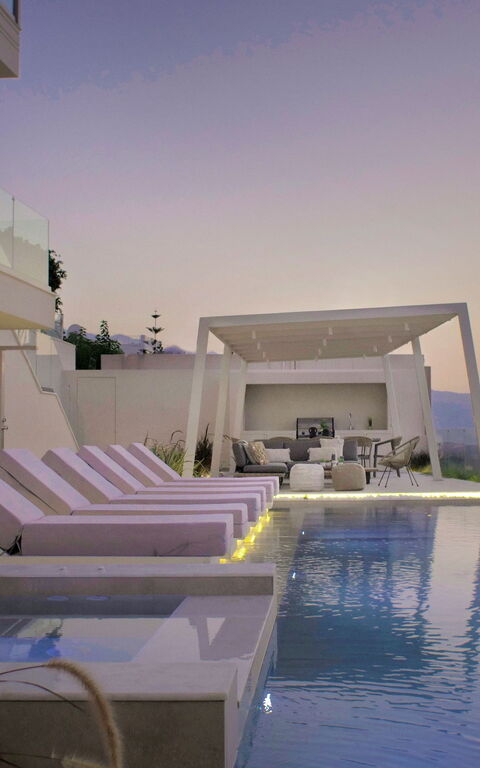Seaview Lux: Outdoor, Pool