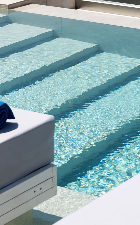 Seaview Lux: Building Exterior, Outdoor, Pool