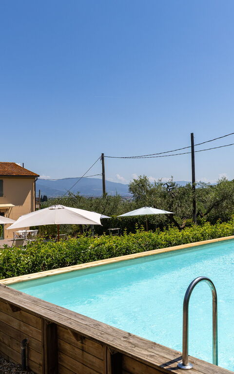 Bello Stare: Outdoor, Pool