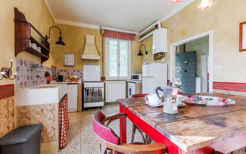 Accommodation Rossello: Dining Room, Kitchen