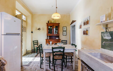 Accommodation Verderame: Dining Room, Living Room