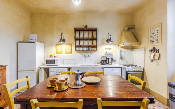 Accommodation Giallone: Dining Room, Kitchen