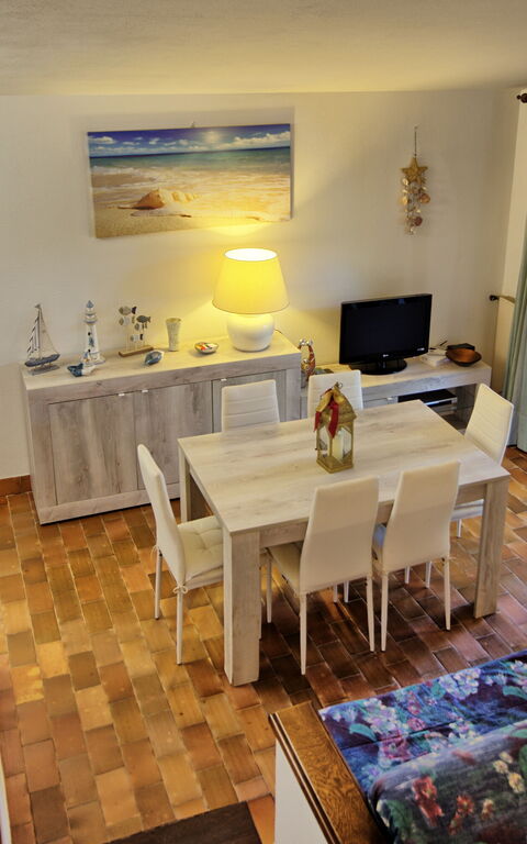 Le Dune: Dining Room, Living Room