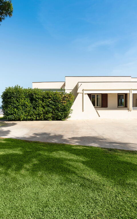 Stella Maris: Building Exterior, Garden, Main Entrance, Outdoor