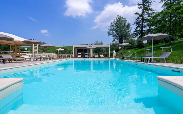 Villa Ca Viola: Building Exterior, Outdoor, Pool