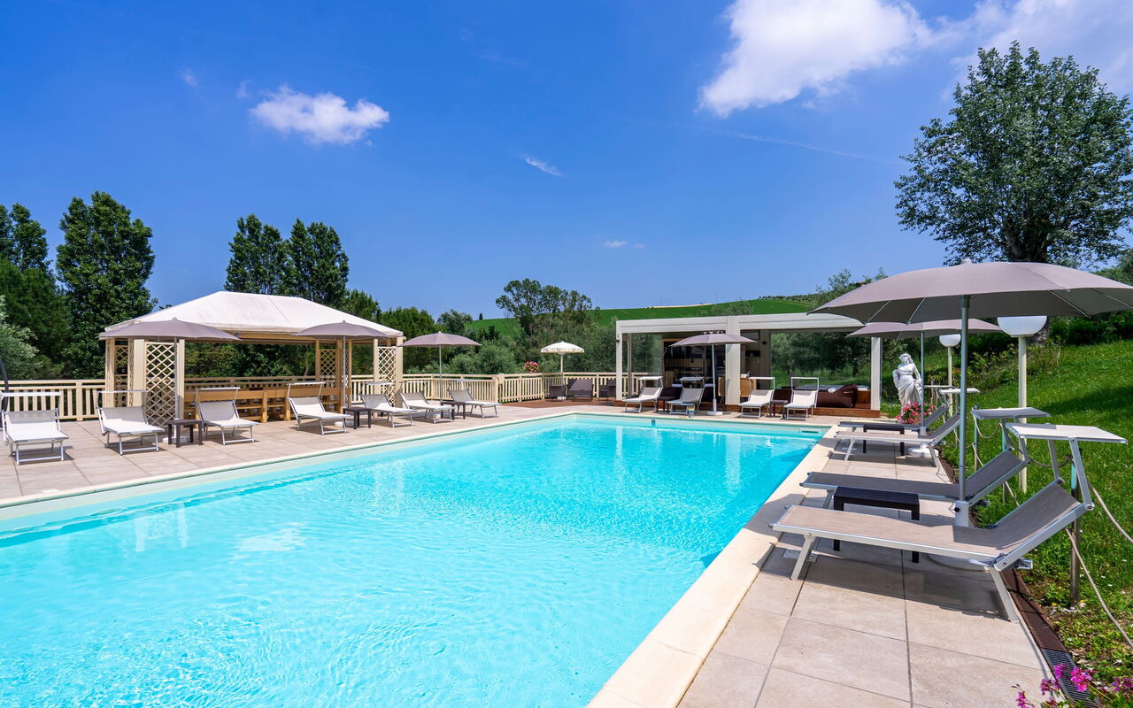 Villa Ca Viola: Building Exterior, Outdoor, Pool