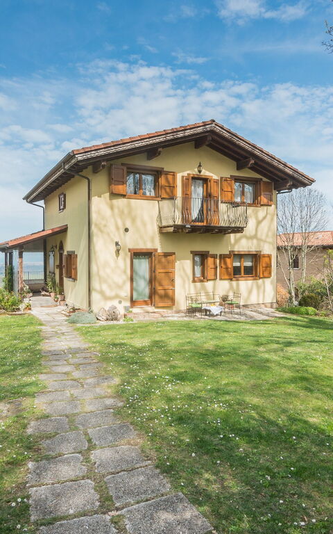 La Nocciola: Building Exterior, Garden, Main Entrance, Outdoor