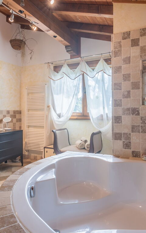 La Nocciola: Bathroom