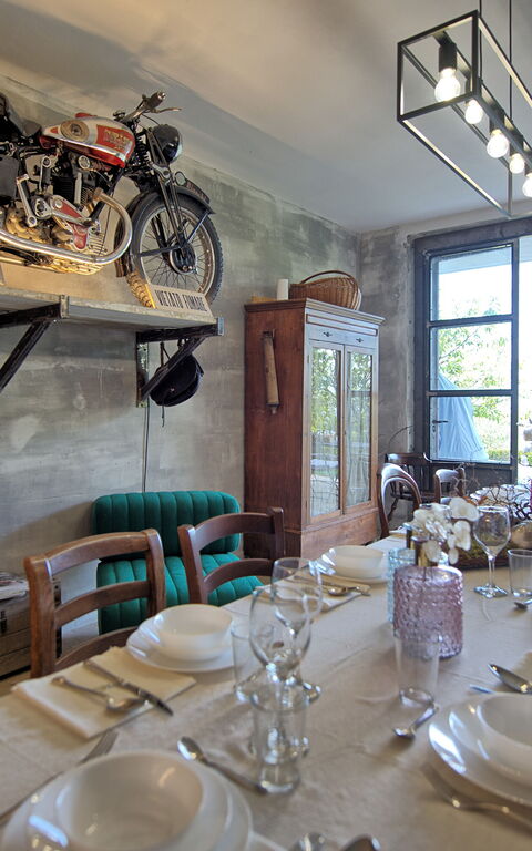 La Nocciola: Dining Room, Kitchen