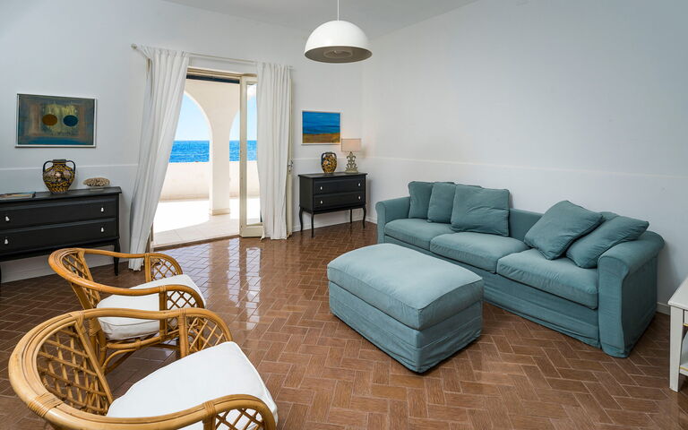Brezza Marina: Living Room