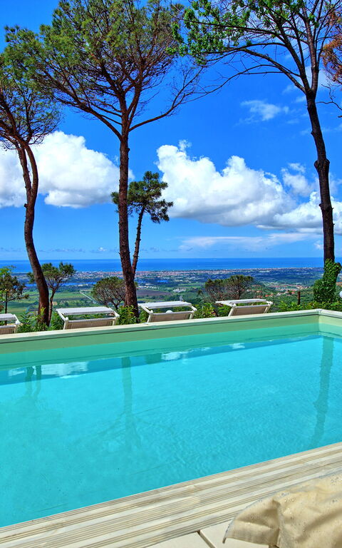 Casarosa Di Mariasole: Building Exterior, Outdoor, Pool, Scenic View