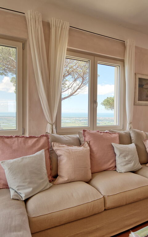 Casarosa Di Mariasole: Living Room