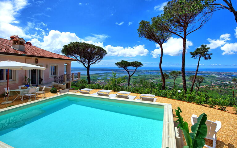 Casarosa Di Mariasole: Building Exterior, Outdoor, Pool, Scenic View