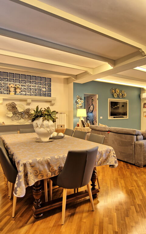 Villa Tagliaferri: Dining Room, Living Room