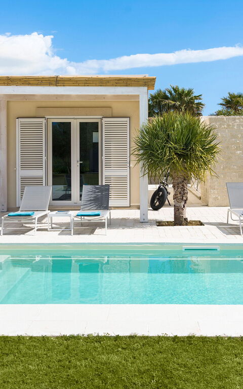 Villa Azulea: Building Exterior, Garden, Outdoor