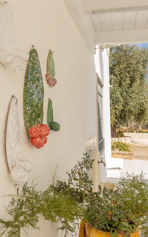 Villa Narkive: Balcony / Terrace / Patio, Building Exterior, Garden, Outdoor