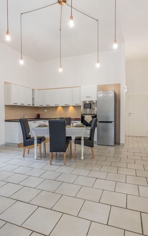 Villa Narkive: Dining Room, Kitchen, Living Room