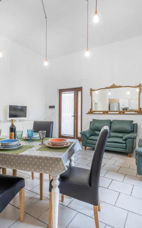 Villa Narkive: Dining Room, Kitchen, Living Room