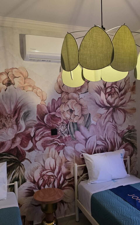 John Residence: Bedroom