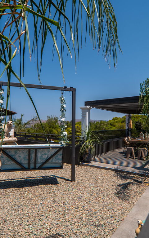John Residence: Garden, Outdoor