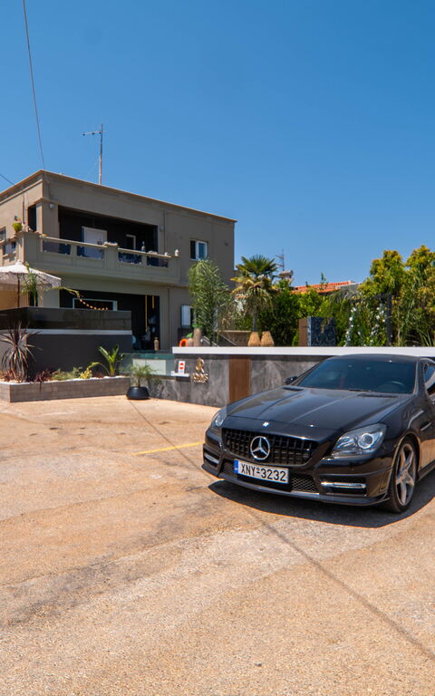 John Residence: Building Exterior, Outdoor