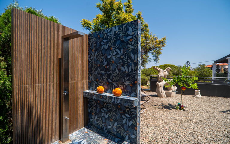 John Residence: Garden, Outdoor