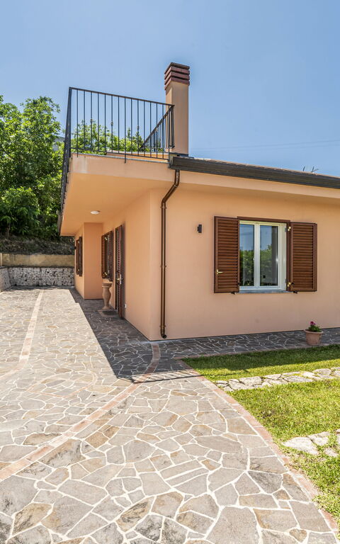 Villa Malu: Building Exterior, Garden, Outdoor