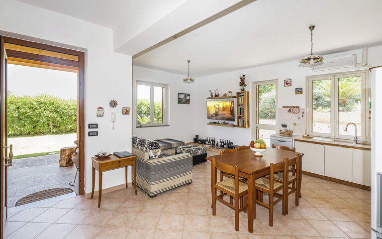 Villa Malu: Living Room