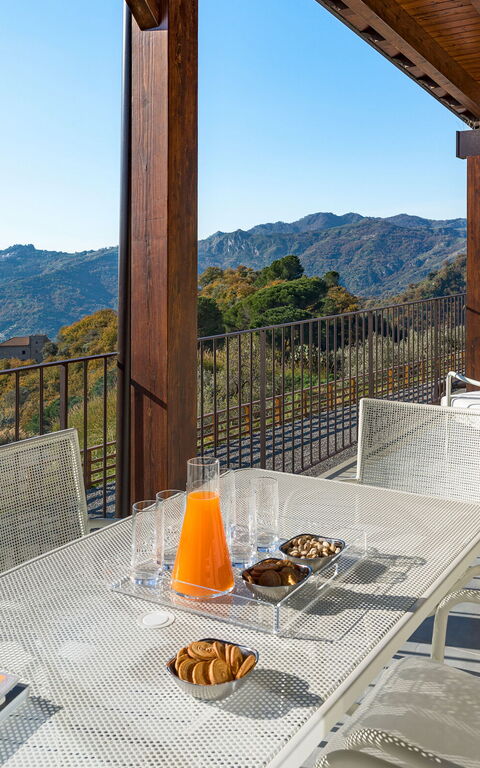 Zagara Bianca: Building Exterior, Food, Outdoor, Scenic View